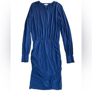 Sundry Womens Round Neck ruched bottom Navy bodycon dress.